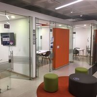 Salas de trabajo en grupo (piso 3)
