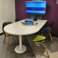 Sala de videoconferencias - Emprendimiento, Innovación y Creación