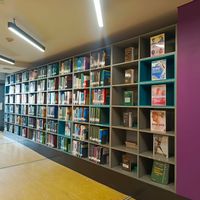 Colección bibliográfica HUM