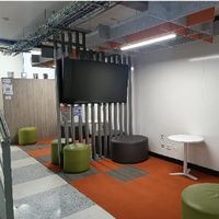 Salas de trabajo en grupo