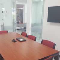 Salas de trabajo en grupo